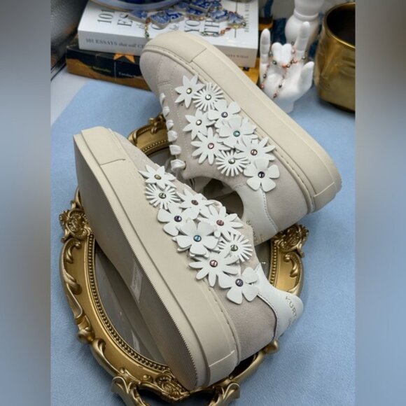 🆕 KURT GEIGER LONDON 🧿NWOB Laney Flower Embellished Sneakers, Bone, Sz 40 US 9 - Picture 12 of 16